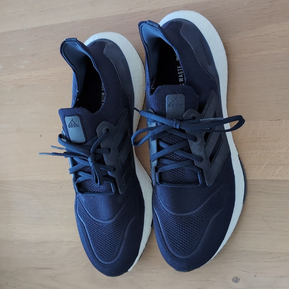 Never Worn Adidas Ultraboost Sneakers Men's 12